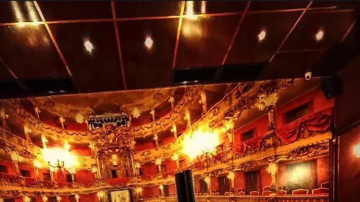 Zidna slika operne dvorane u Teatar Baru